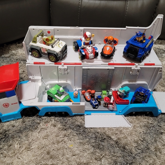 20 Peice Paw Patrol Set - Picture 4 of 4